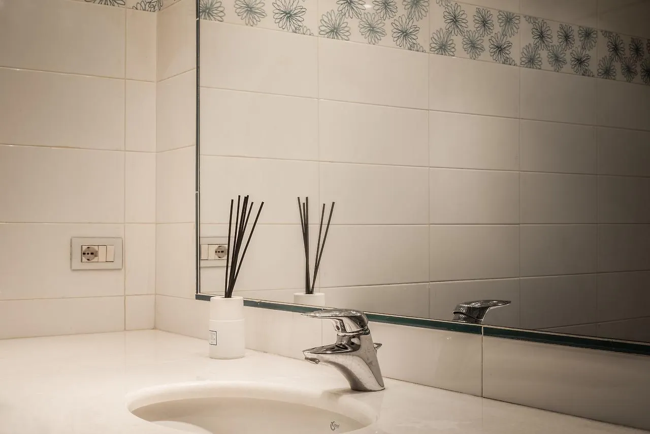 Premuda Apartment Μιλάνο 0*,